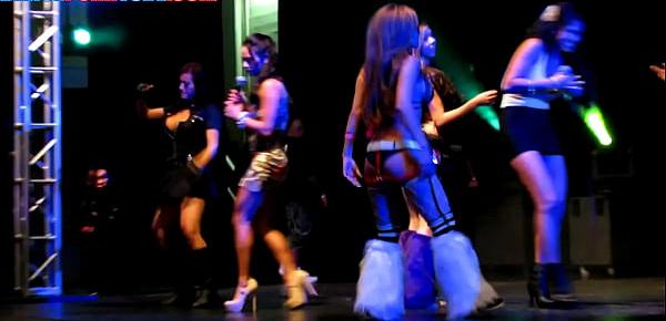  japanese stripper dancing in tight spandex